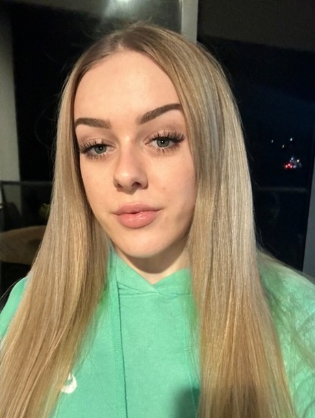 selfie amatoriale perfetto gratis Immagine