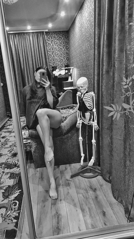 mirror selfie art naked images