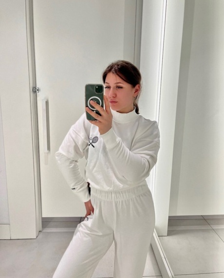 mirror selfie sexy xxx image