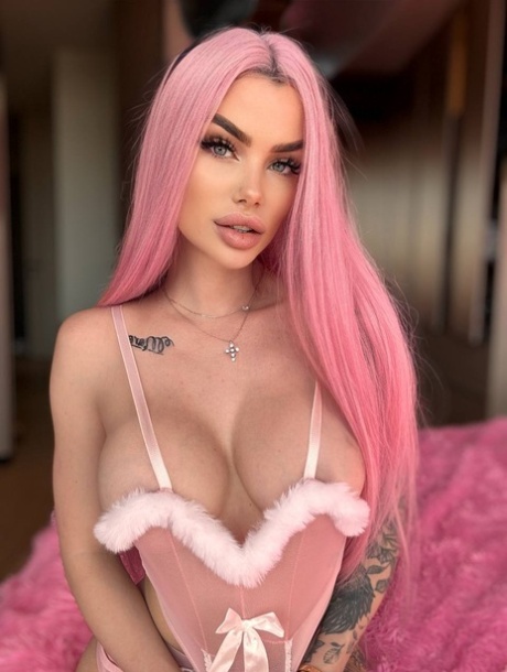 ランジェリーモデル 美しいヌード 写真