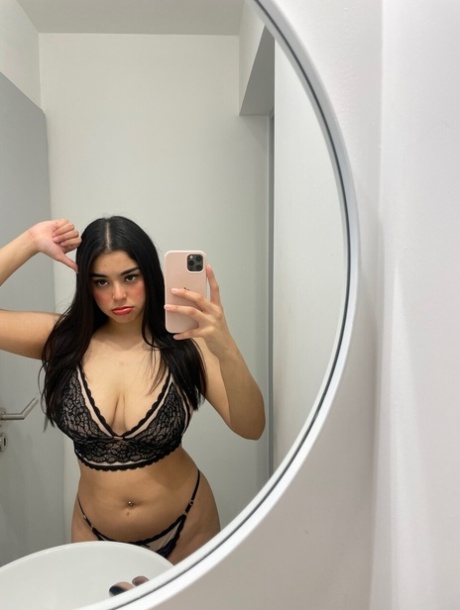 boobs selfie beautiful nude picture