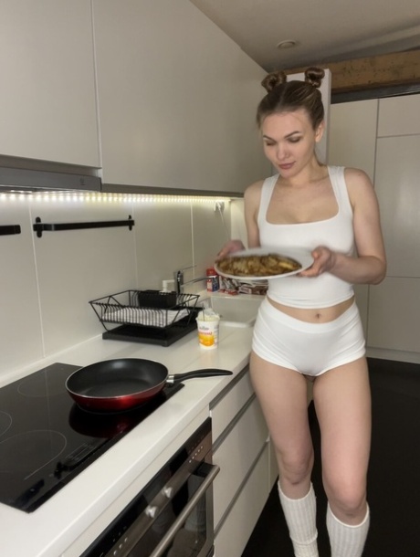 kleine blonde tiener gratis hd foto's
