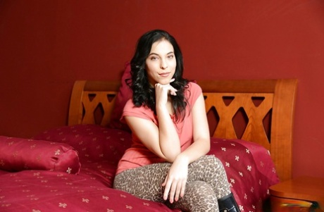 Candy Belle star erotic pics