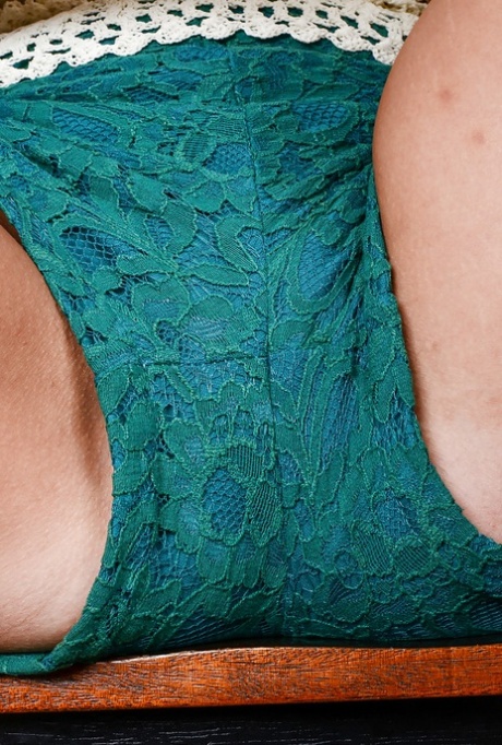 primer plano de las bragas desnudo caliente foto