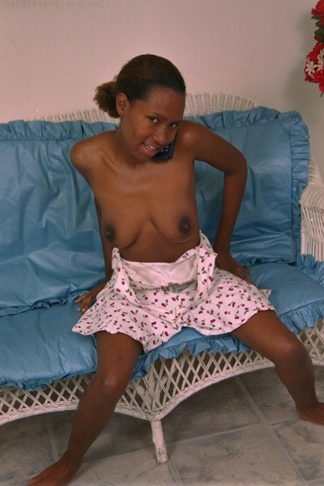 african teen naked pic