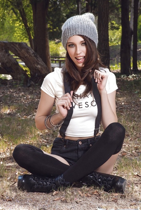 Caitlin Mcswain high quality star photo