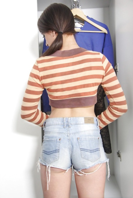 Yarisa Duran hot actress img