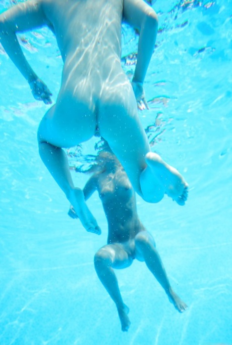 underwater free porn pics