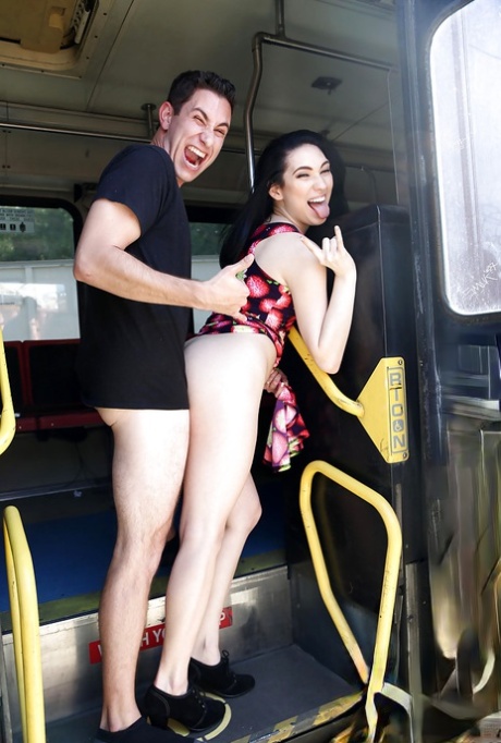 Omas Muschi essen nackt hd bild