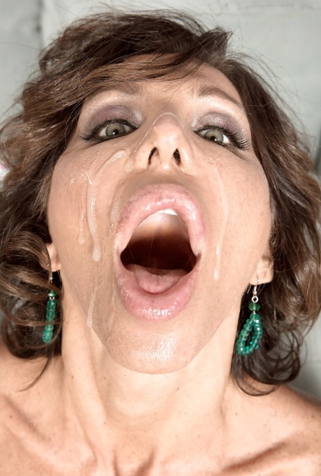 sperma uvnitř kundičky porno vysoké kvality obr