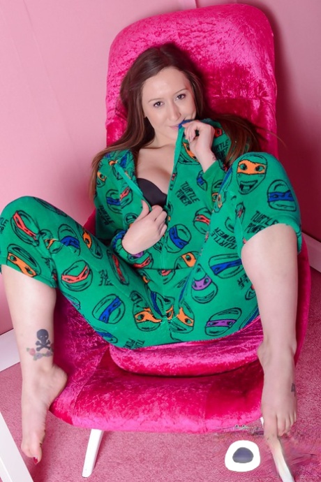 Elouise Please top star pictures