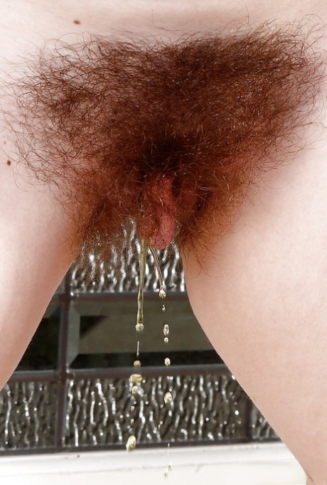 hairy pissing free naked pic