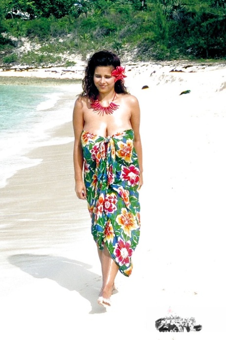 große Titten Strand xxx sexy bild