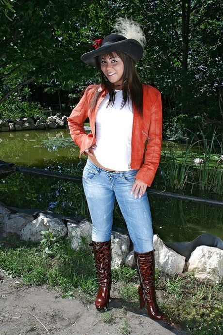 Carla C Giggy best actress image