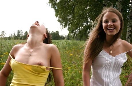 Centerfold-Modell exklusive pornographische bilder