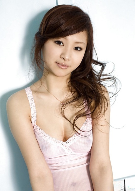 Suzuka Ishikawa star high quality photo