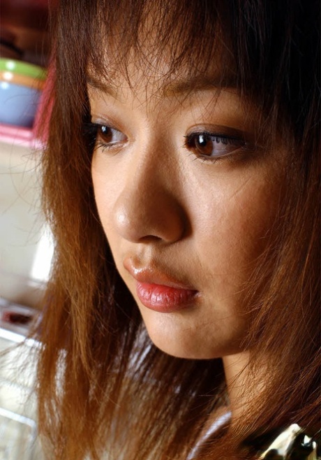 asiatiskt ansikte erotisk bild
