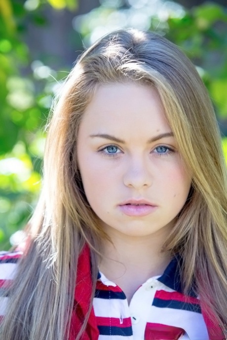 Madison Chandler pretty pornstar photos