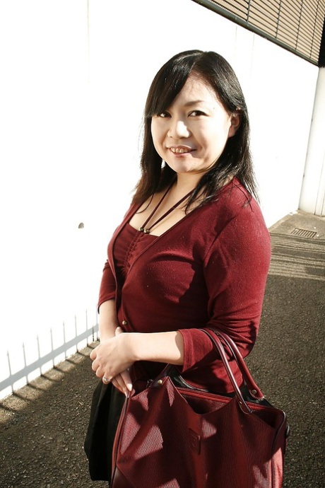asiatische Mollige hd akt fotos