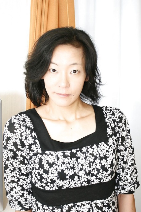 asiatische Oma erotische nackte bilder