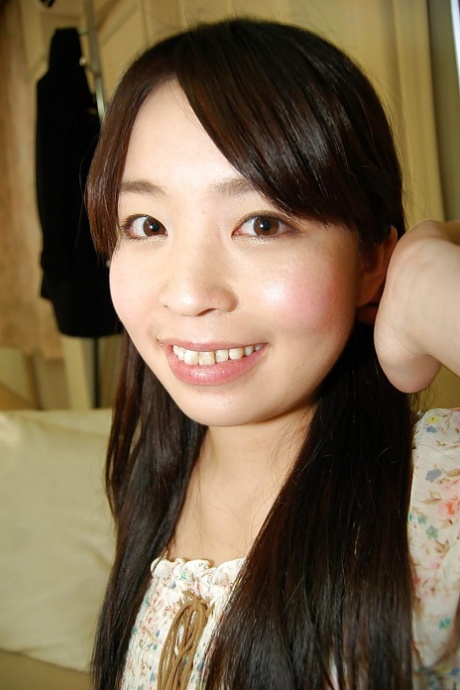 アジア人の顔 セクシー ギャラリー