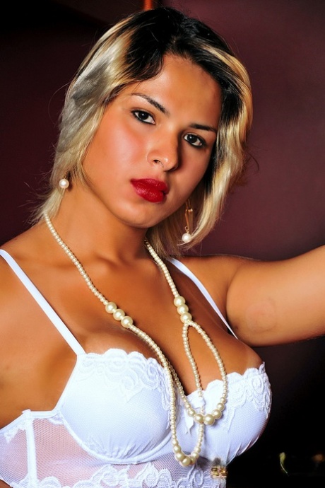 trans prosperosa caldo pornografico fotografie