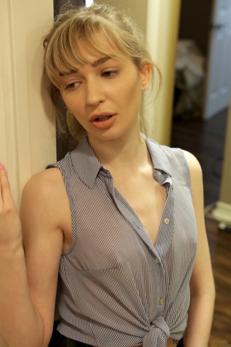 caught masturbating sexy nude gallery