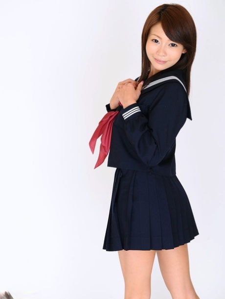 Yuri Aine nude star pic