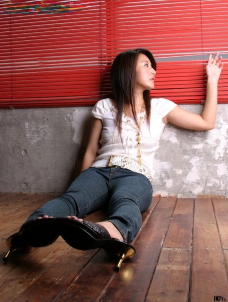 asian jeans xxx galleries