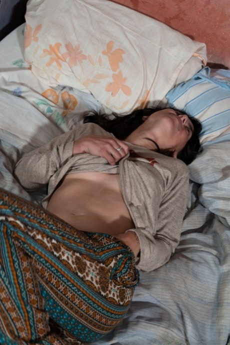 lésbicas sentando no rosto pornográfico gostoso coleção