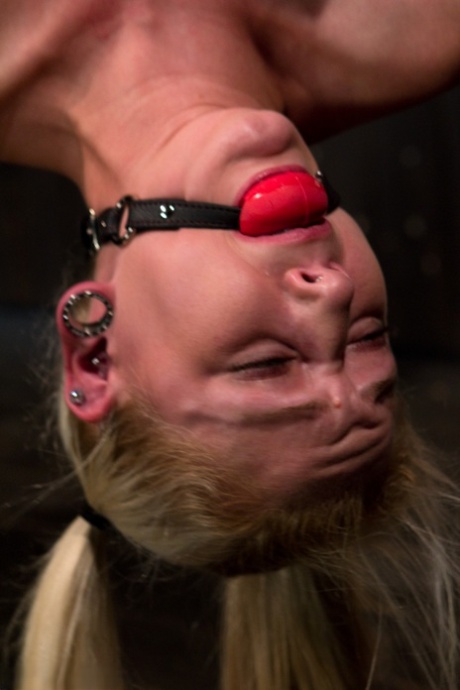 Rylie Richman sex pornstar photos