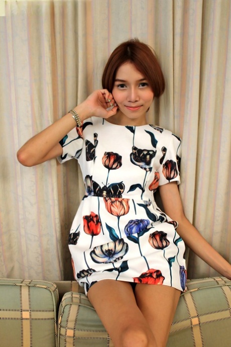 Ladyboy allein xxx pornografische bilder