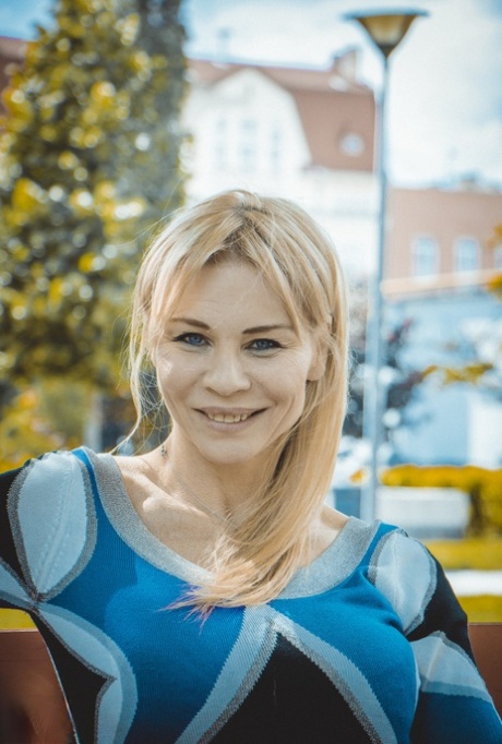Desi nudo libero fotografie