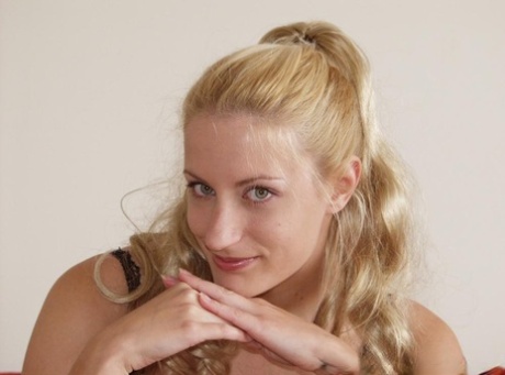 blond punčochy top zdarma galerie
