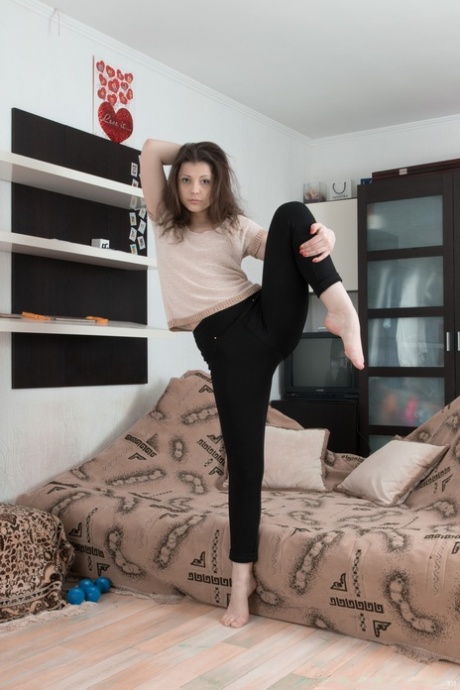 Dea Ishtar model best photo