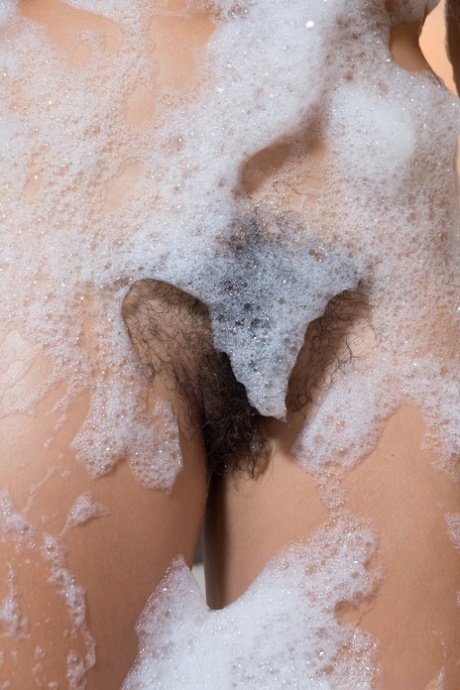 wet hairy pussy art nude photo