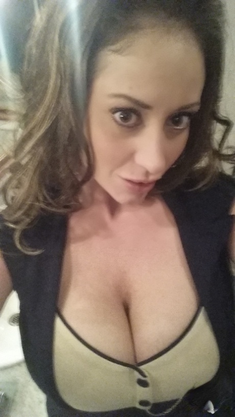 big tits selfie art nude picture