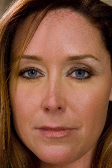 visage de milf nus érotiques des photos