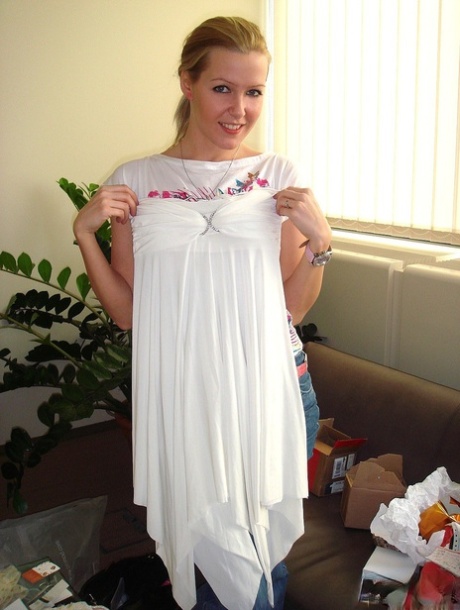 Sophie Moone star top picture