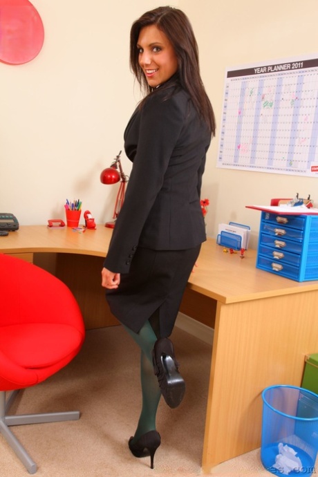 Charli Delu exclusive actress image