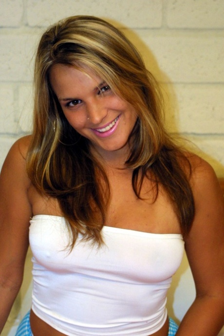 Veronika Raquel model pornographic archive