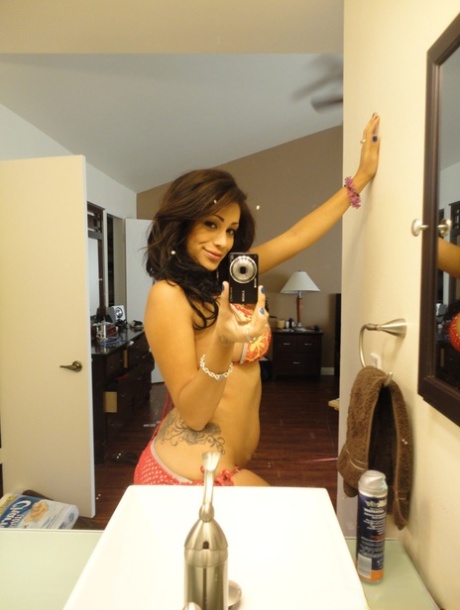 Jamie Valentine pornstar hot images