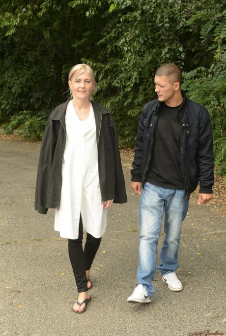 kvinner som tisser porno xxx bilder