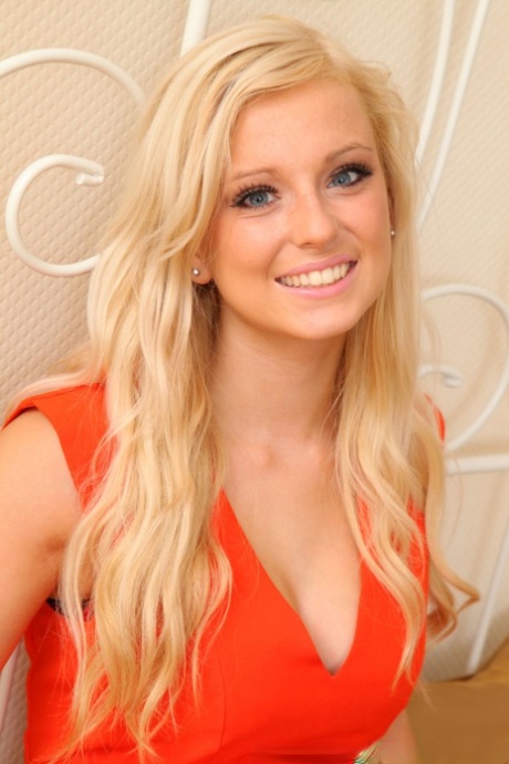 blonde feet beautiful nude images