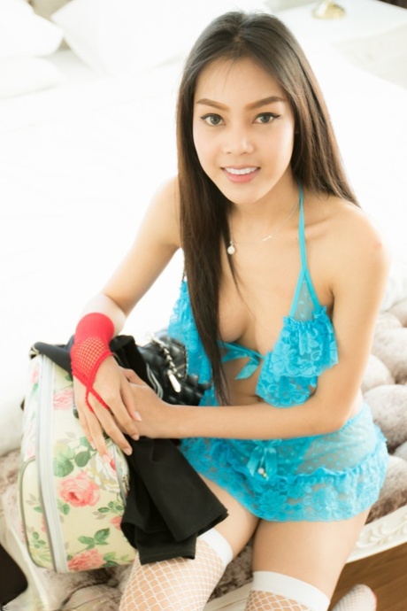 thai ladyboy free naked photo