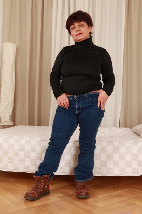 chlupaté kundičky nohy sexy sexy archiv