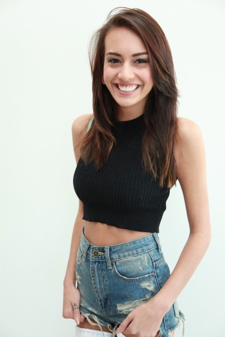 pantalones cortos ajustados bastante adulta foto