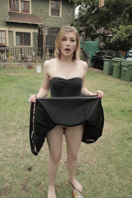 teen upskirt no panties art naked image