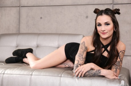 Luna Lovely model nudes photos
