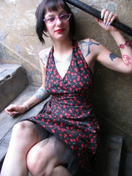 Bella Vendetta star high quality picture